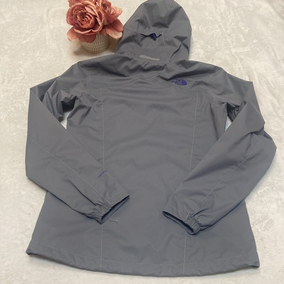 THE NORTH FACE RESOLVE PLUS Women Size S Zip Front Hooded Jacket - Picture 8 of 12